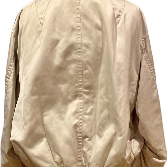 VINCE fabulous light beige bomber jacket with warm lining, size Large - Picture 5 of 16